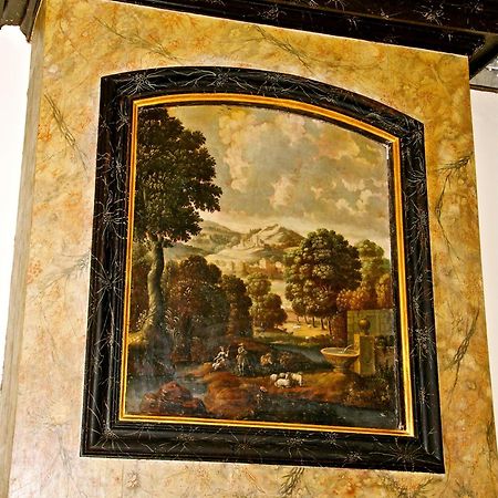 Aux Chambres Du Banneret Neuchâtel Εξωτερικό φωτογραφία